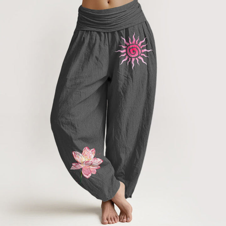 Buddha Stones Pantaloni harem da donna in cotone con elastico in vita e motivo a fiori di loto e sole - Grigio tenue - US16, UK/AU20, EU48 (3XL) - image 8