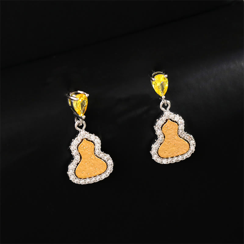 Buddha Stones Orecchini a lobo "Golden Gourd Zircon Copper Wealth" a forma di zucca dorata con ciondolo a forma di zircone. - Zucca (perni in argento sterling 925) - image 0
