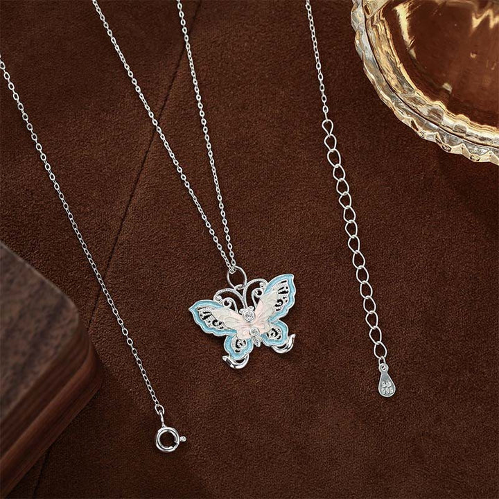 Buddha Stones Collana con ciondolo a forma di farfalla in argento sterling 999 con smalto blu e protezione. - image 1