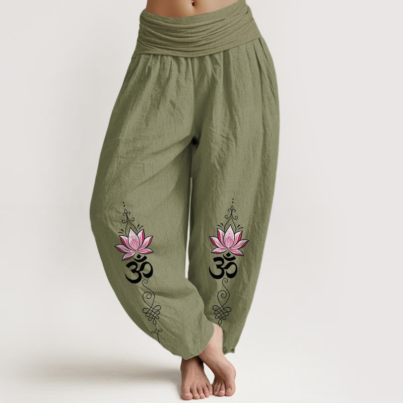 Buddha Stones Pantaloni harem da donna in cotone con motivo a fiore di loto e scritta OM in sanscrito, con elastico in vita. - Verde oliva - US16, UK/AU20, EU48 (3XL) - image 0