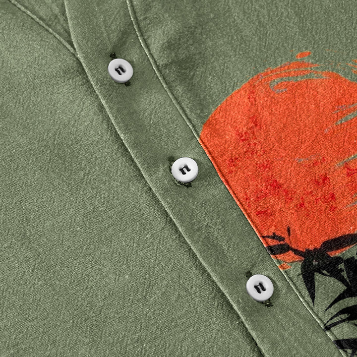 Buddha Stones Camicia da uomo a maniche corte con mezza abbottonatura, in cotone, con semplice motivo a sole e bambù rossi. - image 3