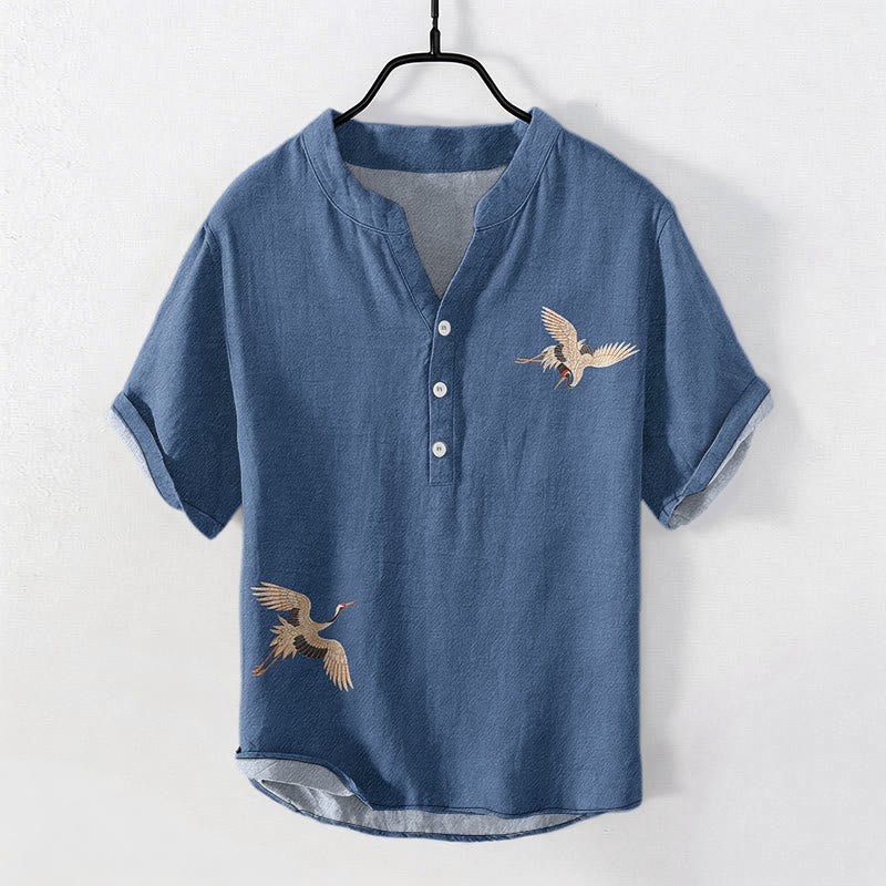 Buddha Stones Camicia da uomo a maniche corte con mezza abbottonatura, in cotone, con motivo semplice gru, sole e pino rosso. - SteelBlue - US/UK/AU50, EU60 (5XL) - image 4