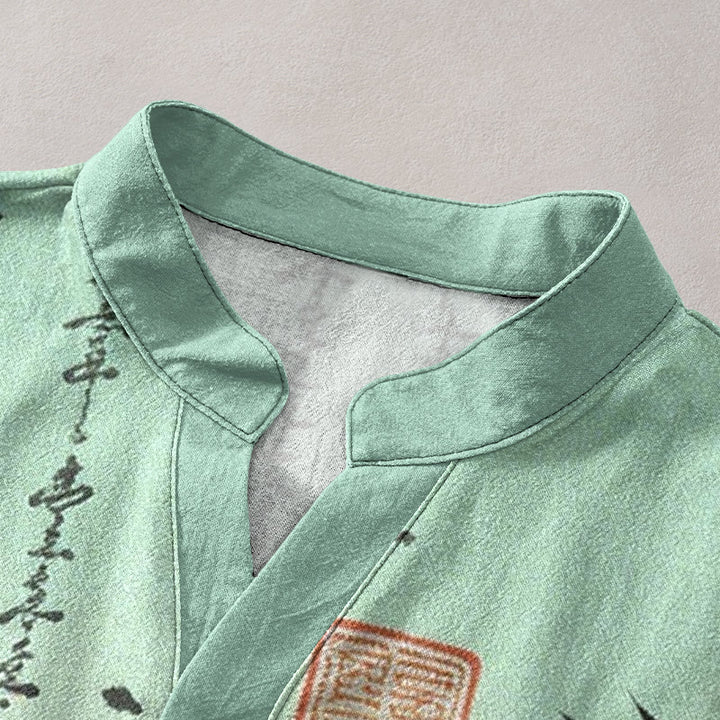 Buddha Stones Camicia da uomo a maniche corte con mezzo bottone, in cotone, con motivo calligrafico sfumato e stampa a inchiostro di bambù. - image 2