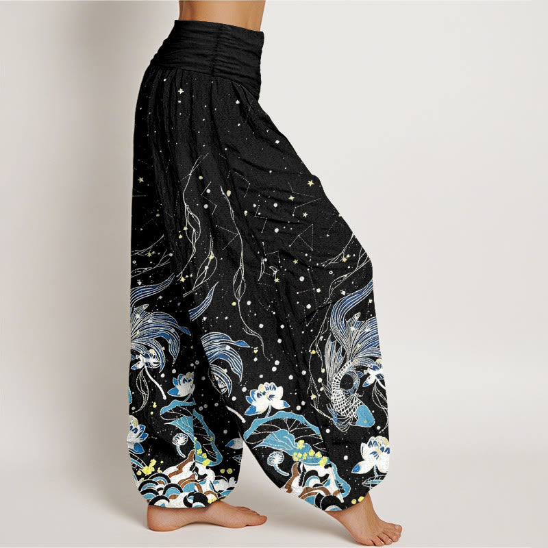 Buddha Stones Pantaloni harem da donna in cotone con elastico in vita, motivo cielo stellato, carpe koi e onde di loto. - image 1
