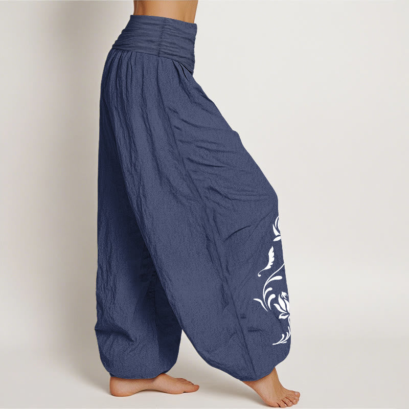 Buddha Stones Pantaloni harem da donna in cotone con motivo a petali di loto e elastico in vita. - image 1