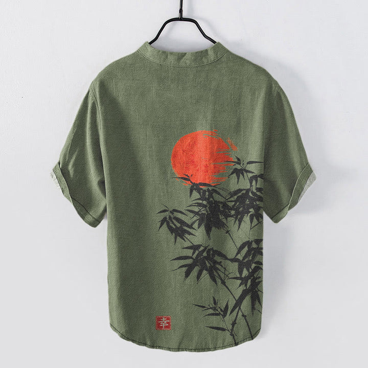 Buddha Stones Camicia da uomo a maniche corte con mezza abbottonatura, in cotone, con semplice motivo a sole e bambù rossi. - image 1