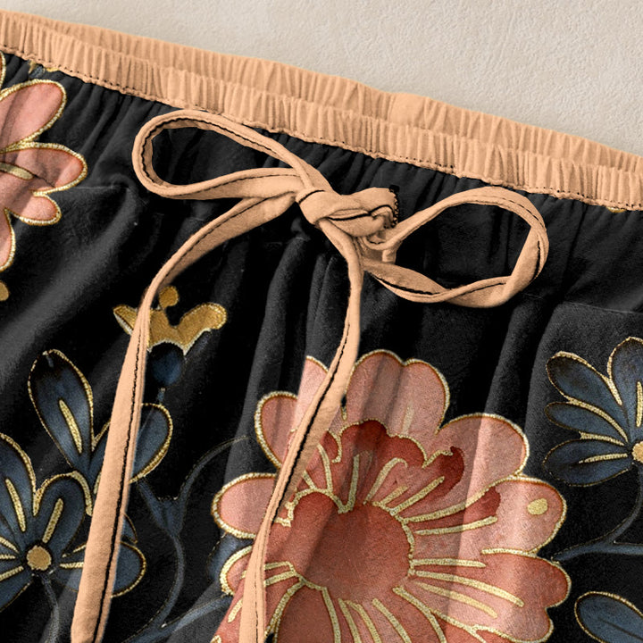 Buddha Stones Pantaloni da donna in puro cotone con elastico in vita e tasche, fantasia gatto, farfalla e fiori rosa. - image 1