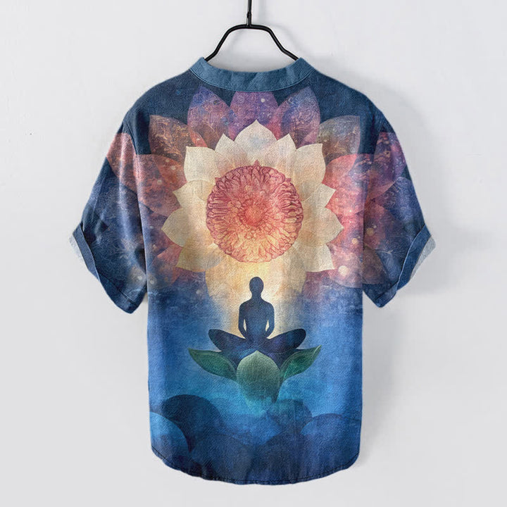 Buddha Stones Camicia da uomo a maniche corte con mezzo bottone, in cotone, con motivo a loto in meditazione. - image 6