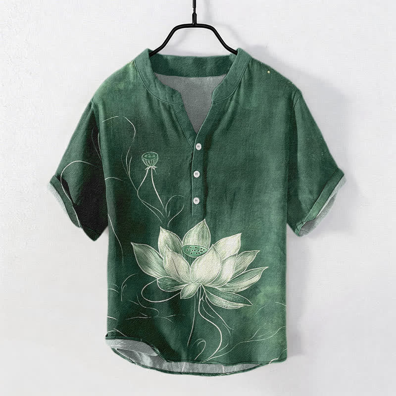 Buddha Stones Camicia da uomo a maniche corte con mezza abbottonatura e motivo a loto in cotone. - Verde Mare Medio - US/UK/AU50, EU60 (5XL) - image 0