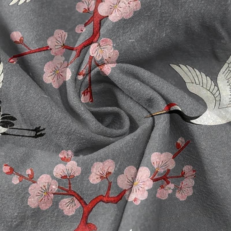 Buddha Stones Camicia Henley da uomo a maniche corte con motivo a fiori di prugno della Crane - image 4
