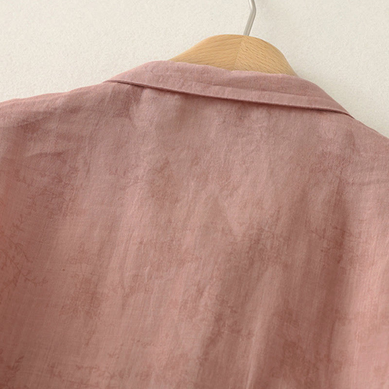 Buddha Stones Camicia estiva da donna con colletto alla coreana, bottoni ricamati e maniche a tre quarti. - image 9