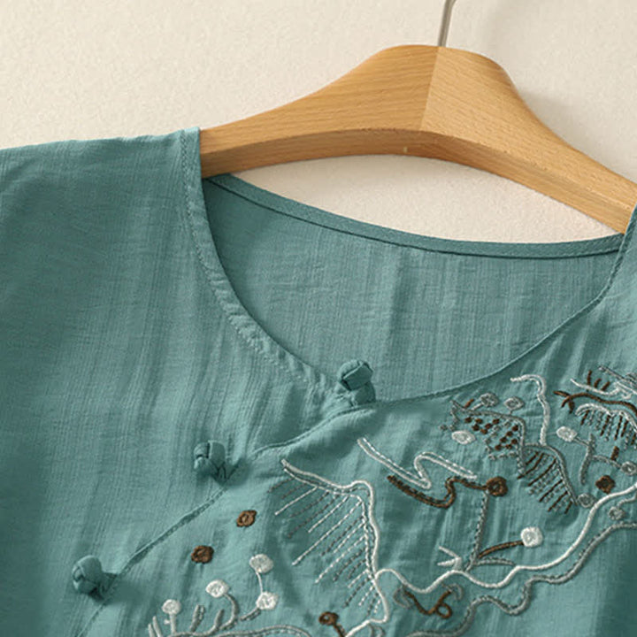 Buddha Stones Camicia da donna a maniche corte con scollo rotondo e ricamo "Summer Mountain". - image 2
