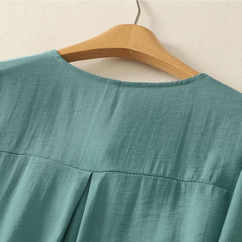 Buddha Stones Camicia da donna a maniche corte con scollo rotondo e ricamo "Summer Mountain". - image 3