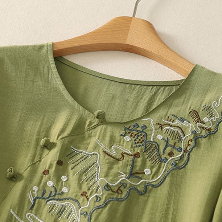 Buddha Stones Camicia da donna a maniche corte con scollo rotondo e ricamo "Summer Mountain". - image 11