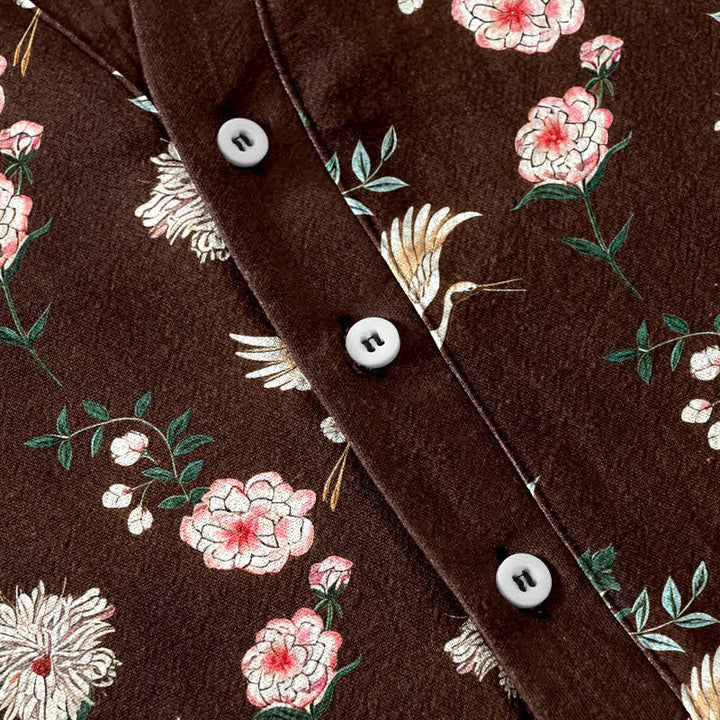 Buddha Stones Camicia da uomo a maniche corte con mezza abbottonatura e stampa floreale a gru in cotone. - image 13