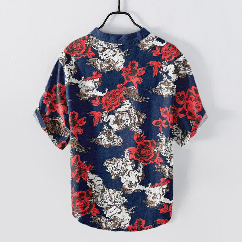 Buddha Stones Camicia Henley da uomo a maniche corte con mezza abbottonatura, in cotone rosso con stampa floreale e nuvole. - image 6
