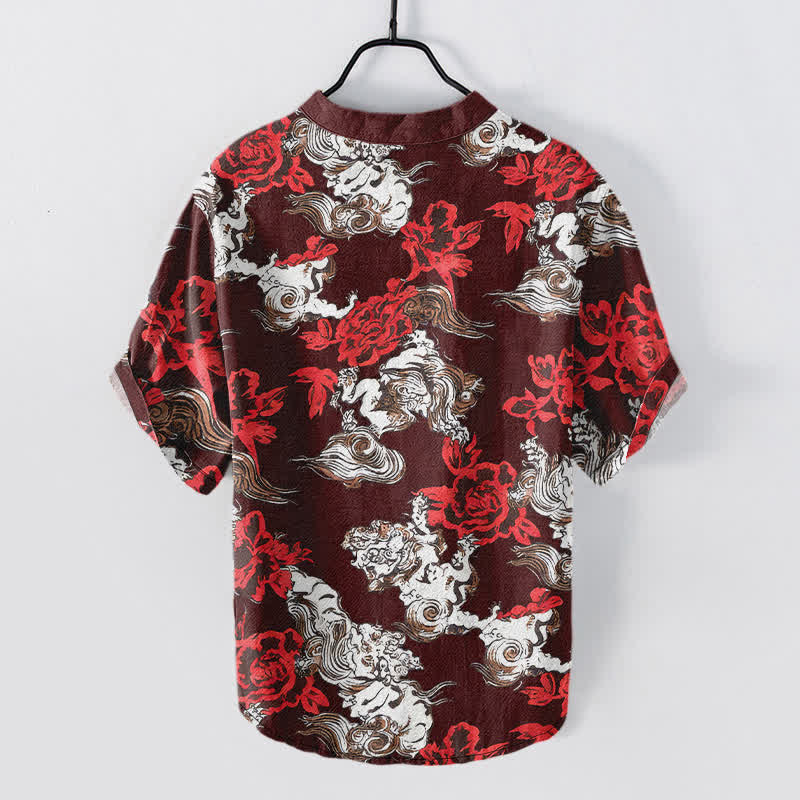 Buddha Stones Camicia Henley da uomo a maniche corte con mezza abbottonatura, in cotone rosso con stampa floreale e nuvole. - image 11