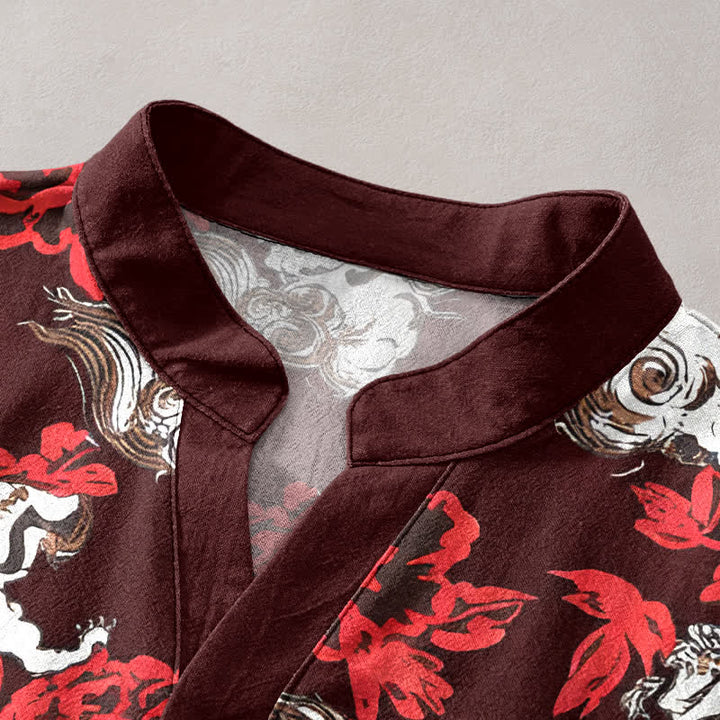 Buddha Stones Camicia Henley da uomo a maniche corte con mezza abbottonatura, in cotone rosso con stampa floreale e nuvole. - image 12