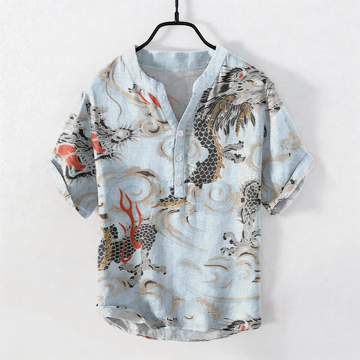 Buddha Stones Camicia Henley da uomo a maniche corte con stampa drago in cotone e mezza abbottonatura - Azzurro chiaro - US/UK/AU50, EU60 (5XL) - image 5