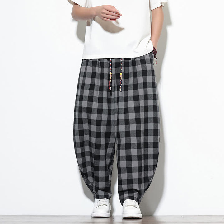 Buddha Stones Pantaloni harem da uomo estivi a vita alta con coulisse e motivo a quadri, con tasche. - Nero - US/UK/AU46, EU56 (5XL) - image 0