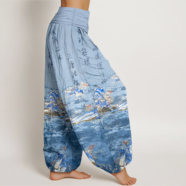 Buddha Stones Pantaloni harem da donna a vita alta in puro cotone con stampa calligrafica sfumata e paesaggio. - image 2
