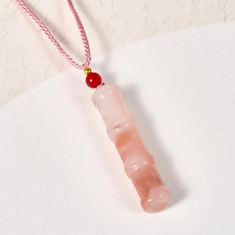 Buddha Stones Collana con ciondolo protettivo in quarzite rosa naturale e giada, realizzata con bambù intagliato. - image 2