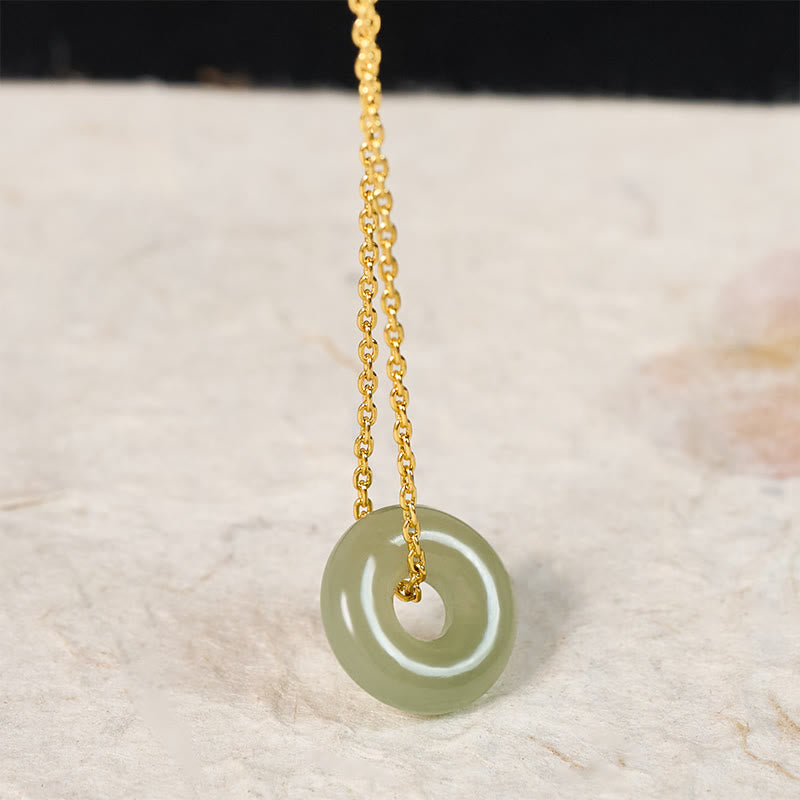 Buddha Stones Collana con ciondolo a forma di fibbia della pace in giada verde naturale, simbolo di prosperità. - image 3
