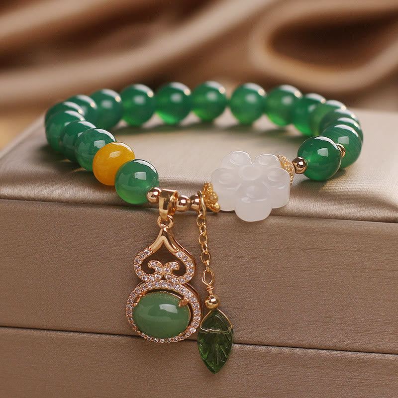 Buddha Stones Braccialetto di supporto con ciondolo a forma di foglia di zucca, fiori di zucca e agata verde e giada bianca. - Agata verde (circonferenza del polso 15-16 cm) - image 0