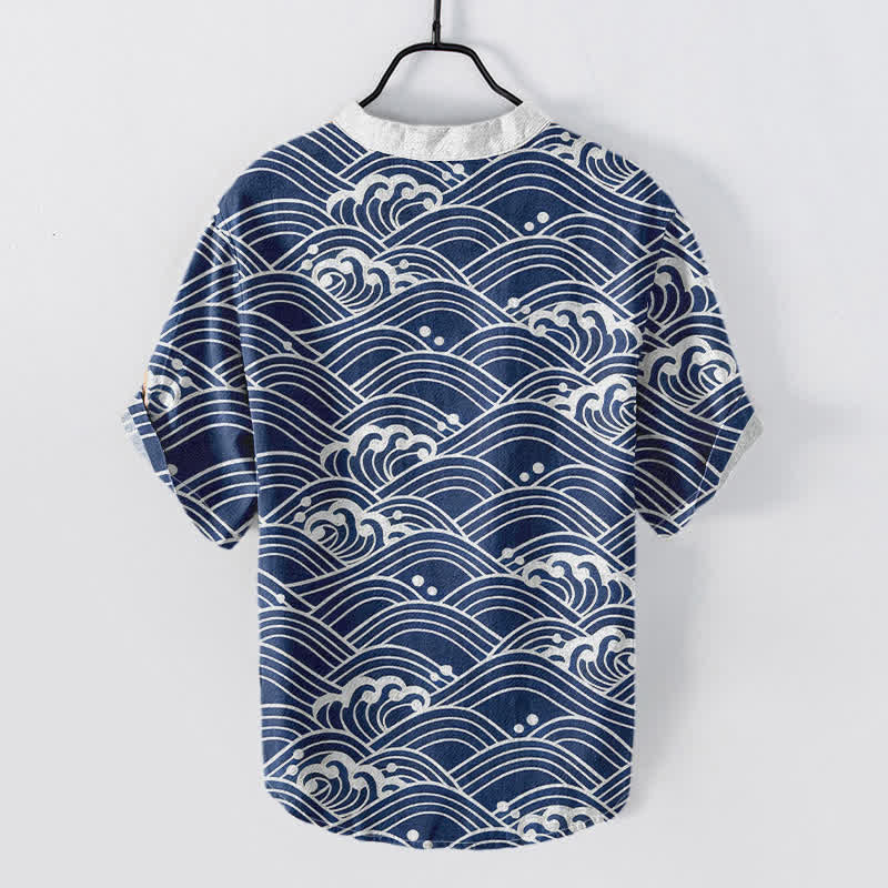 Buddha Stones Camicia da uomo a maniche corte con bottoni a metà, modello Cotton Wave Emblem. - image 1
