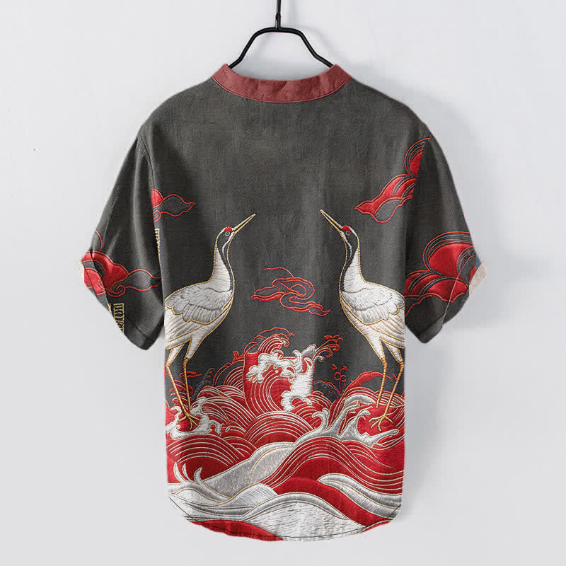Buddha Stones Camicia da uomo a maniche corte con bottoni a metà, in cotone, con emblema della gru e delle onde. - image 5