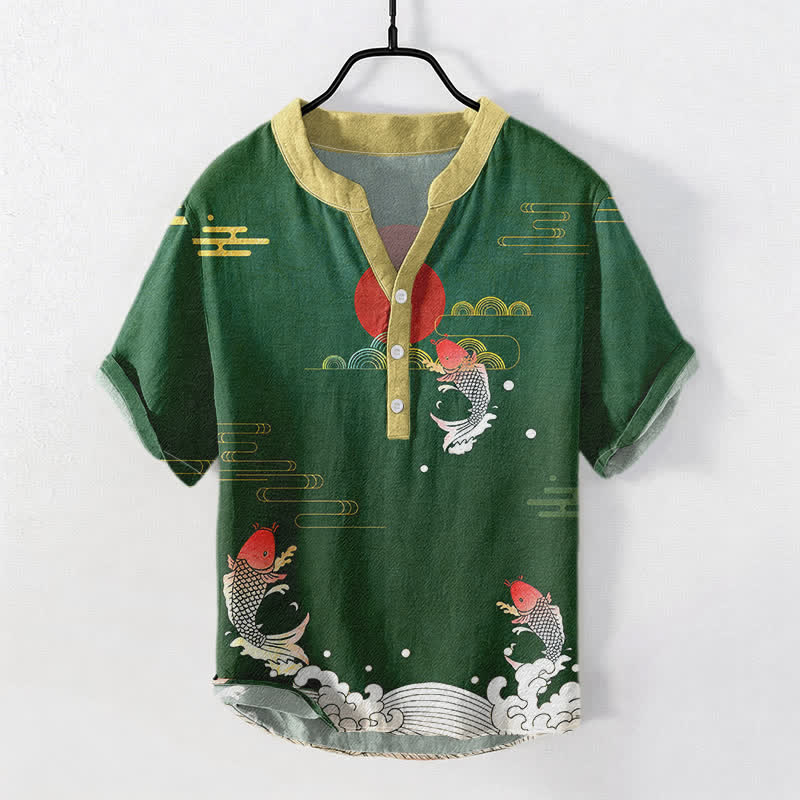Buddha Stones Camicia da uomo a maniche corte con bottoni a metà, in cotone, con emblema di pesci koi, sole e nuvole rosse. - Verde scuro - US/UK/AU50, EU60 (5XL) - image 3
