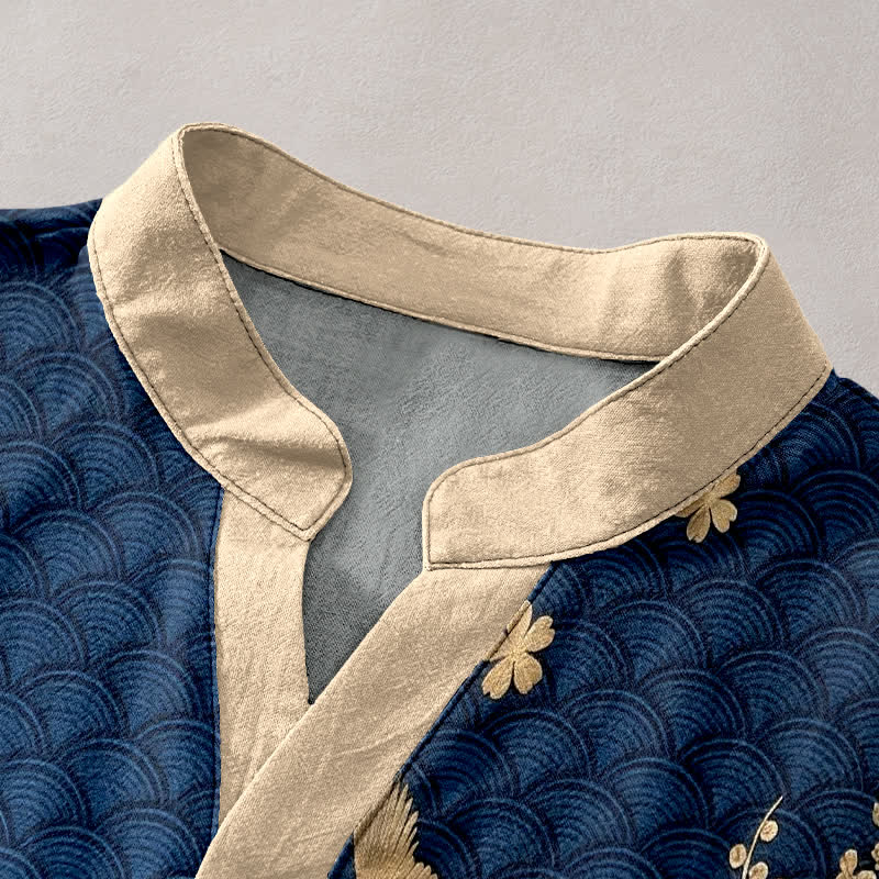 Buddha Stones Camicia da uomo a maniche corte con bottoni a metà, in cotone, con emblema di gru e fiori di pruno e luna piena. - image 2