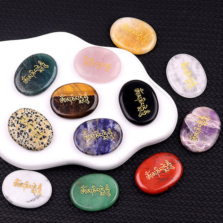 Buddha Stones Pietra da Palmo in Ametista e Occhio di Tigre con Incisione "Om Mani Padme Hum" – Decorazione in Cristallo (35 x 45 mm) - image 36