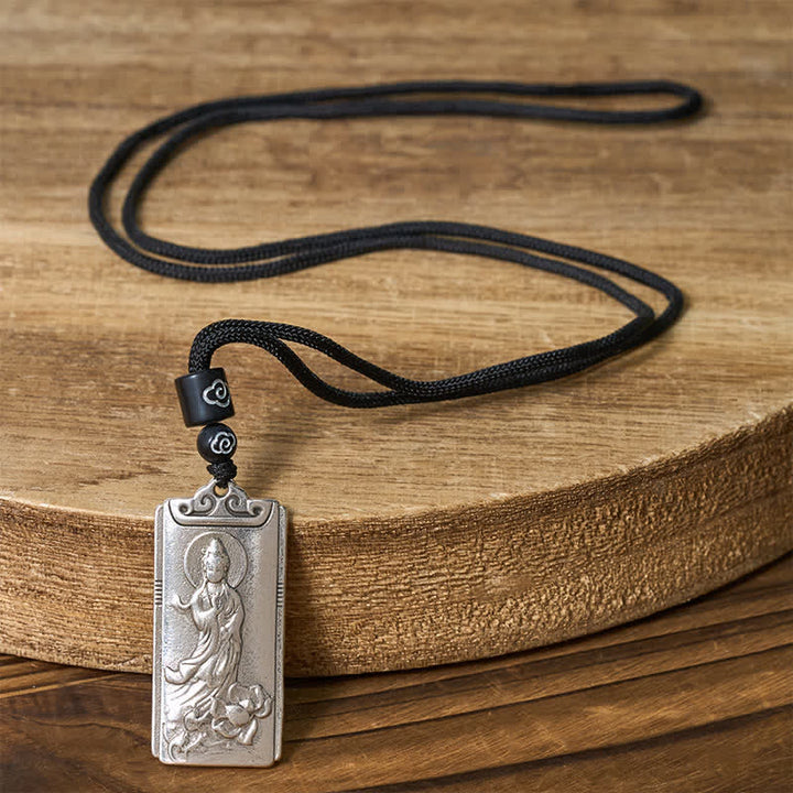 Buddha Stones Collana con ciondolo a forma di corda Avalokiteśvara, simbolo di ricchezza, placcata in rame e argento. - image 1