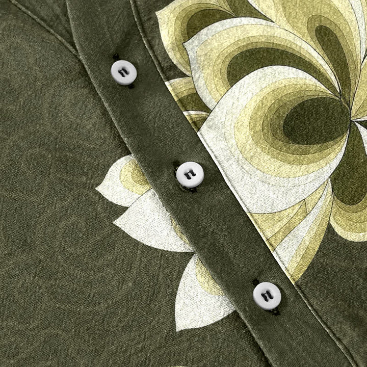 Buddha Stones Camicia da uomo a maniche corte con mezza abbottonatura, in cotone, con motivo a loto acquerellato. - image 3