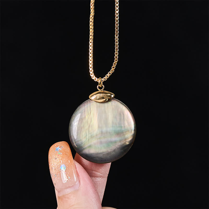 Buddha Stones Collana con ciondolo a forma di pietra rotonda di tridacna, ideale per un momento di calma. - image 13