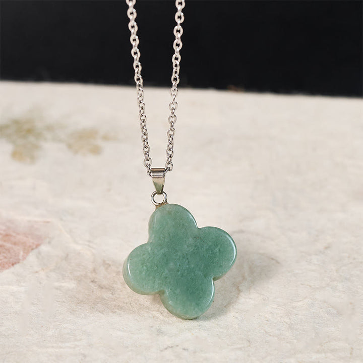 Buddha Stones Collana con ciondolo a forma di fiore di prugno, in vari cristalli verdi, avventurina, ossidiana nera, occhio di tigre e portafortuna. - image 1