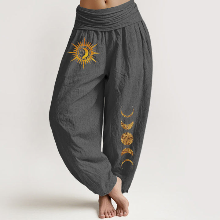 Buddha Stones Pantaloni harem da donna in puro cotone con elastico in vita e fantasia a fasi lunari e sole dorate. - Grigio tenue - US16, UK/AU20, EU48 (3XL) - image 11