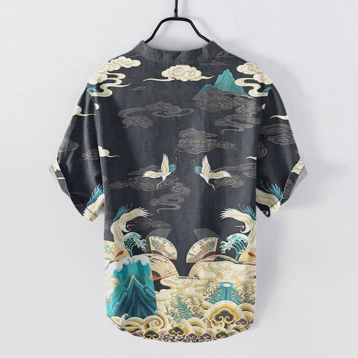 Buddha Stones Camicia da uomo a maniche corte con mezza abbottonatura, in cotone, con motivo a gru, onde e nuvole. - image 1