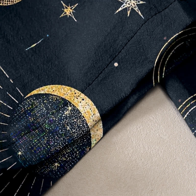Buddha Stones Pantaloni da donna in puro cotone con elastico in vita e tasche, fantasia celeste sole, luna e stelle. - image 2