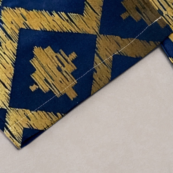 Buddha Stones Pantaloni da donna in puro cotone, blu navy, con elastico in vita e tasche, fantasia a piume e bordo dorato. - image 1