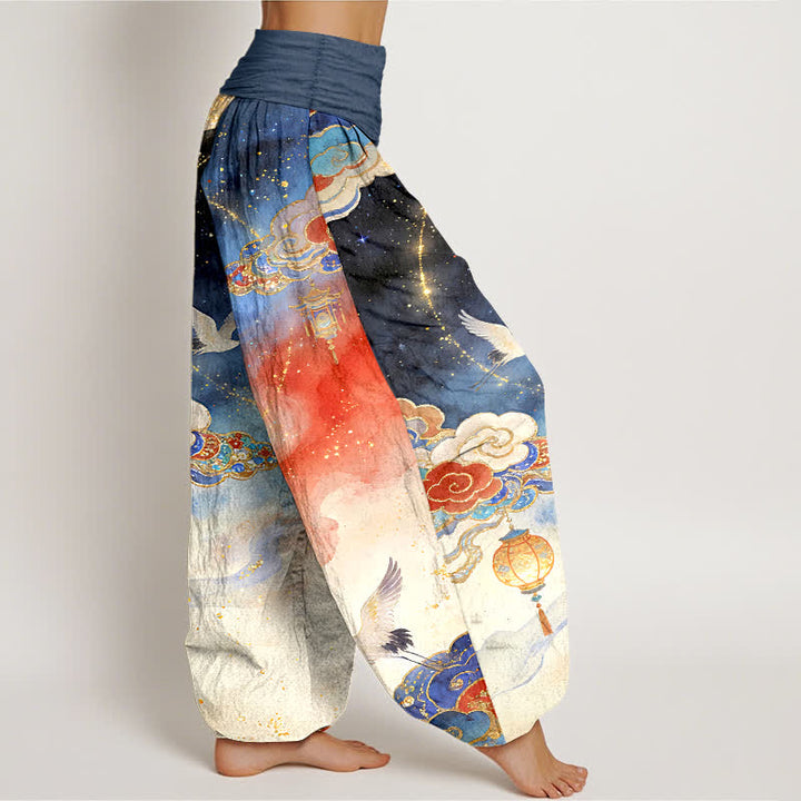 Buddha Stones Pantaloni harem da donna in puro cotone con motivo gru, nuvole, lanterne e cielo notturno, con elastico in vita. - image 2