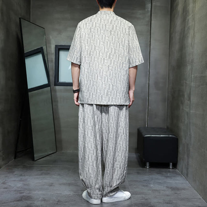 Buddha Stones Completo da uomo estivo composto da 2 pezzi: camicia a maniche corte con colletto alla coreana, bottoni a rana e motivo geometrico, pantaloni harem con tasche. - image 12