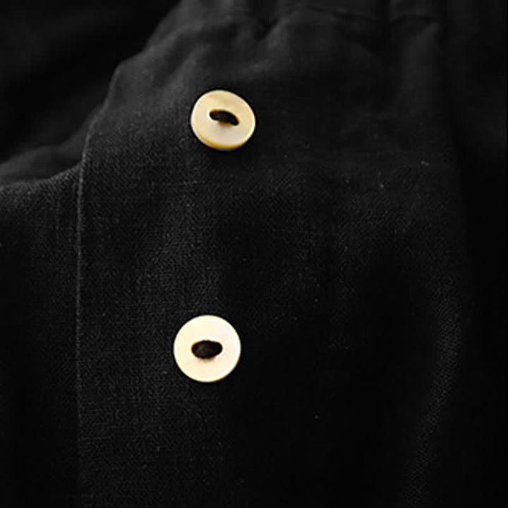 Buddha Stones Pantaloncini estivi minimalisti da donna con bottoni, elastico in vita e tasche. - image 11