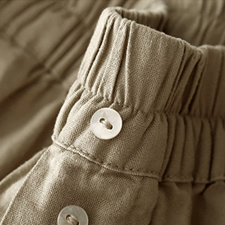 Buddha Stones Pantaloncini estivi minimalisti da donna con bottoni, elastico in vita e tasche. - image 4