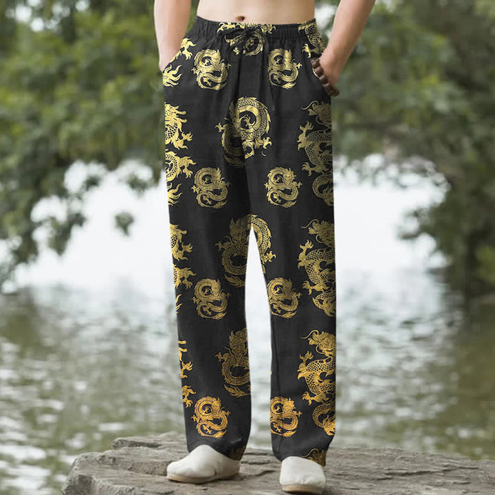 Buddha Stones Pantaloni da uomo affusolati in cotone con motivo drago dorato e tasche. - Nero - US/UK/AU50, EU60 (5XL) - image 0