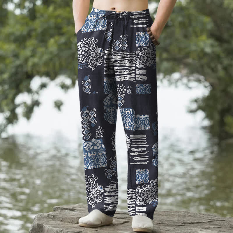 Buddha Stones Pantaloni da uomo affusolati in cotone con motivo patchwork geometrico e tasche. - Marina - US/UK/AU50, EU60 (5XL) - image 0