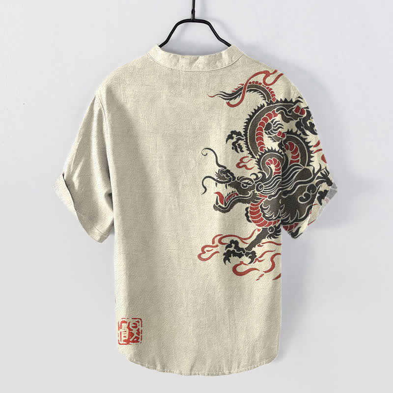 Buddha Stones Camicia da uomo a maniche corte con mezza abbottonatura, in cotone nero con motivo drago rosso. - image 1