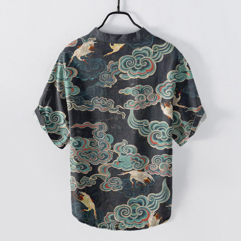 Buddha Stones Camicia da uomo a maniche corte con mezza abbottonatura e motivo di pesci koi e loto in cotone. - image 1