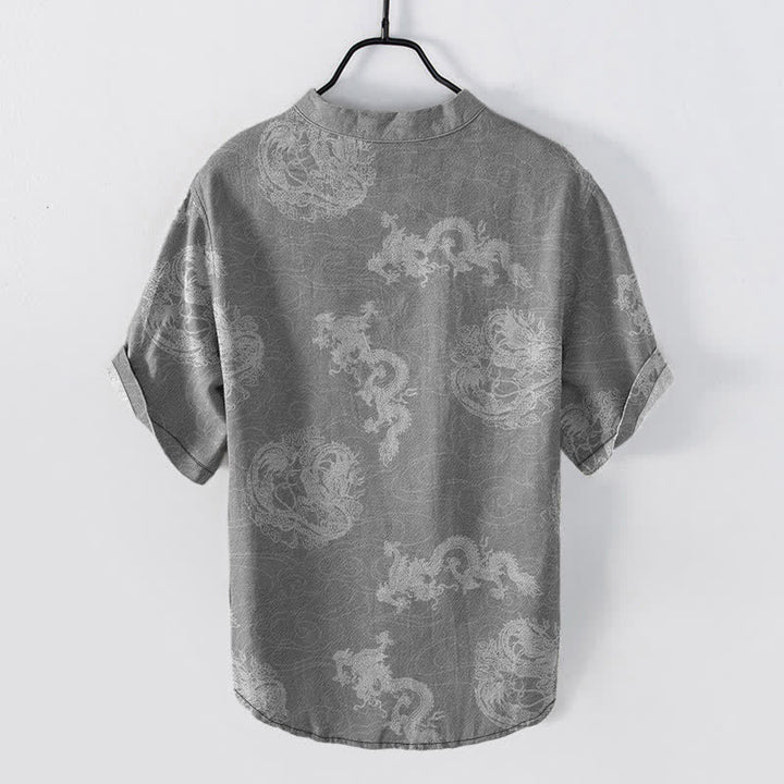 Buddha Stones Camicia da uomo a maniche corte con mezzo bottone, in cotone, con motivo drago indaco sbiadito. - image 6